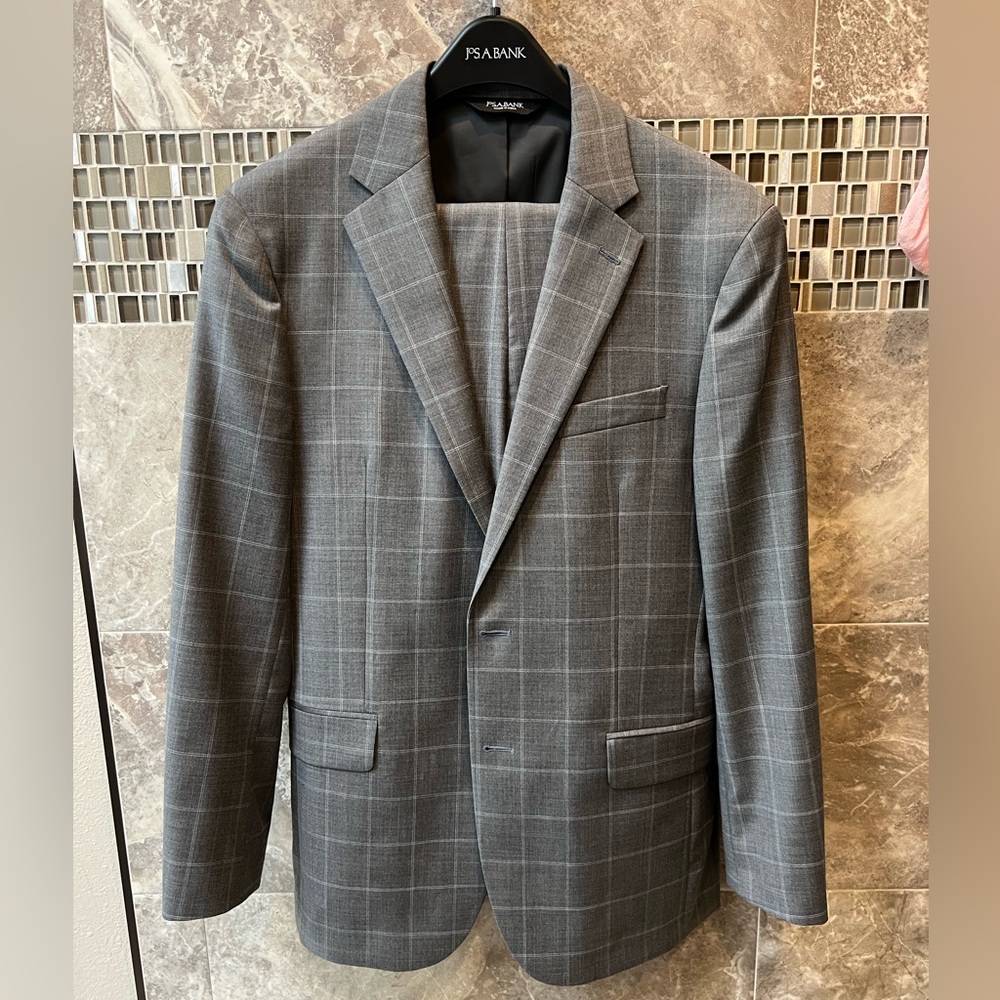 Jos A Bank suit 38R